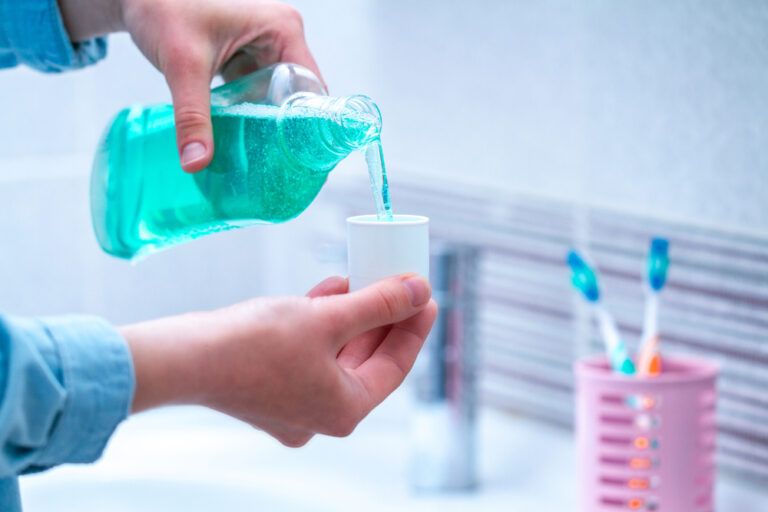 The Benefits of Mouthwash in Oral Health Routine